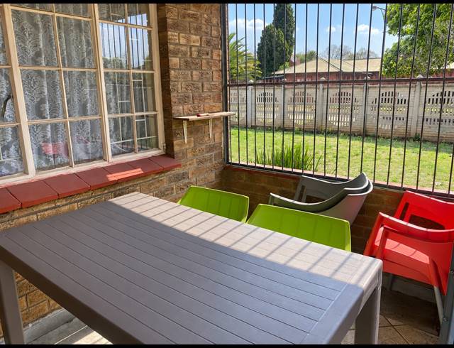 3 BEDROOM HOUSE FOR SALE IN VANDERBIJLPARK CE 2